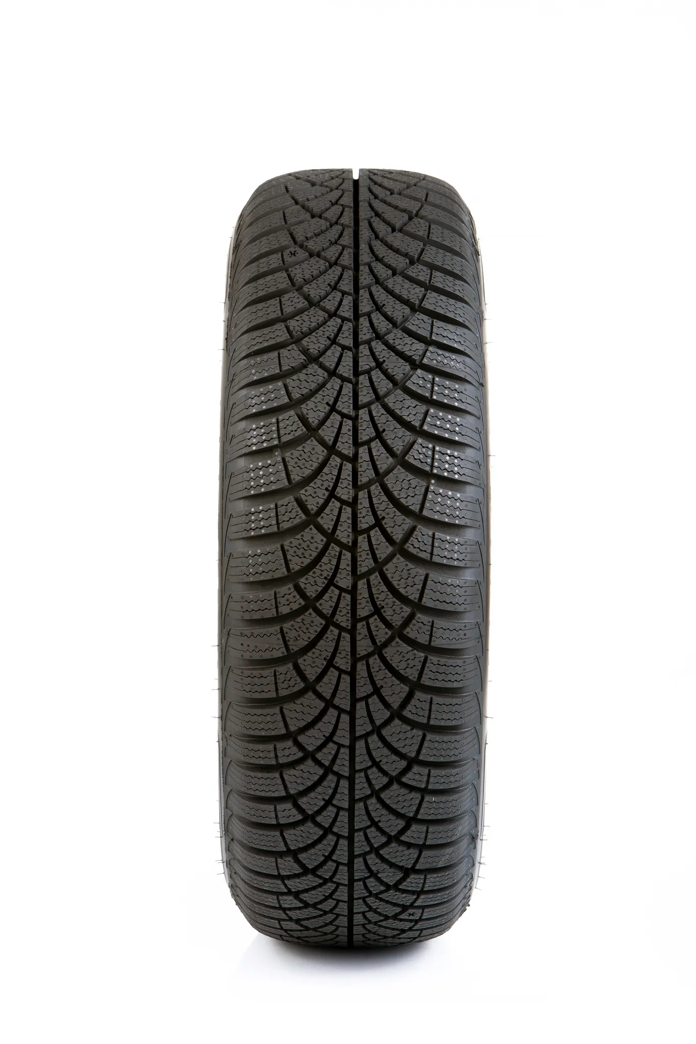 Goodyear 185/60 R14 UG 9+ M+S 82T - obrazek 4
