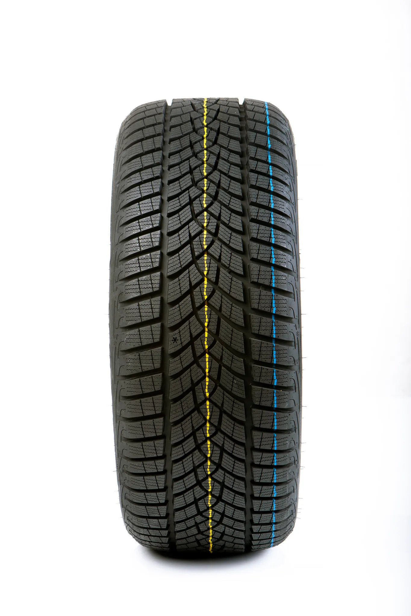 Goodyear 275/40 R20 ULTRAGRIP PERFORMANCE + 106 V XL FP - obrazek 4
