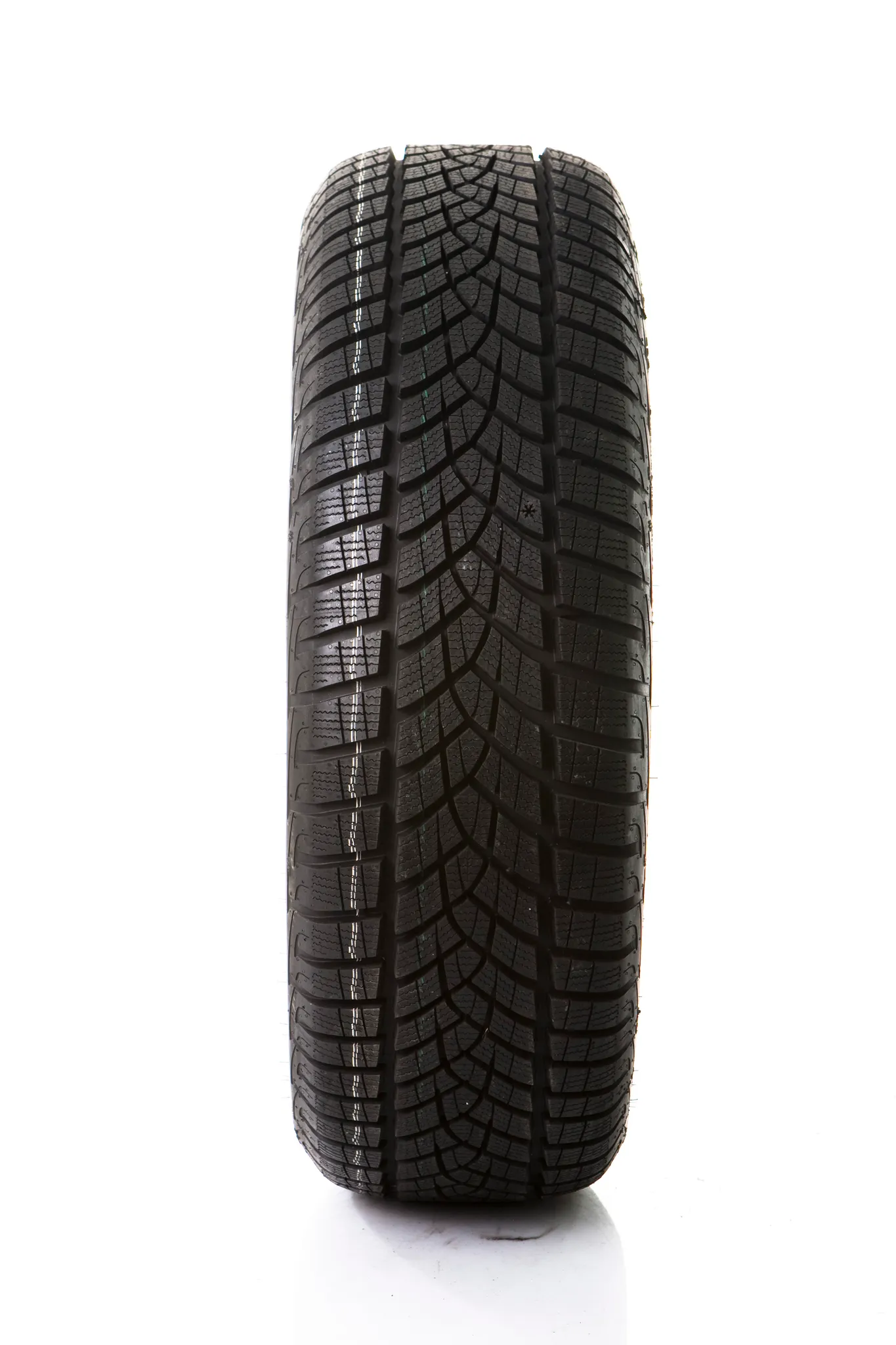 Goodyear 225/45 R18 UltraGrip Performance G1 95H - obrazek 3