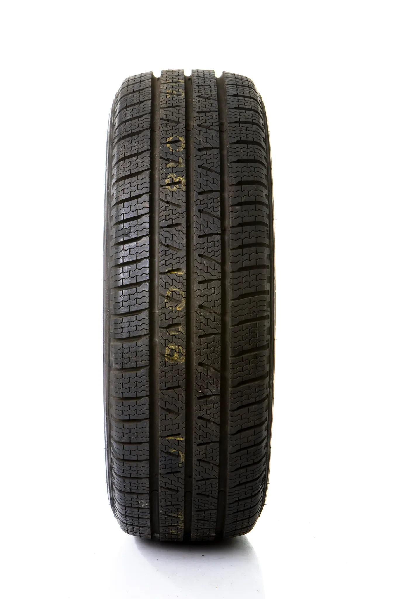 Pirelli 235/65 R16 CARRIER WINTER 115R C - obrazek 3
